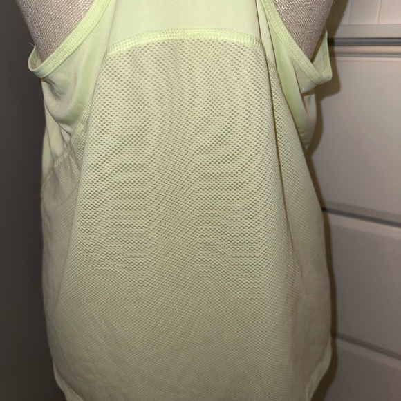 Nike mesh tank - Picture 3 of 4